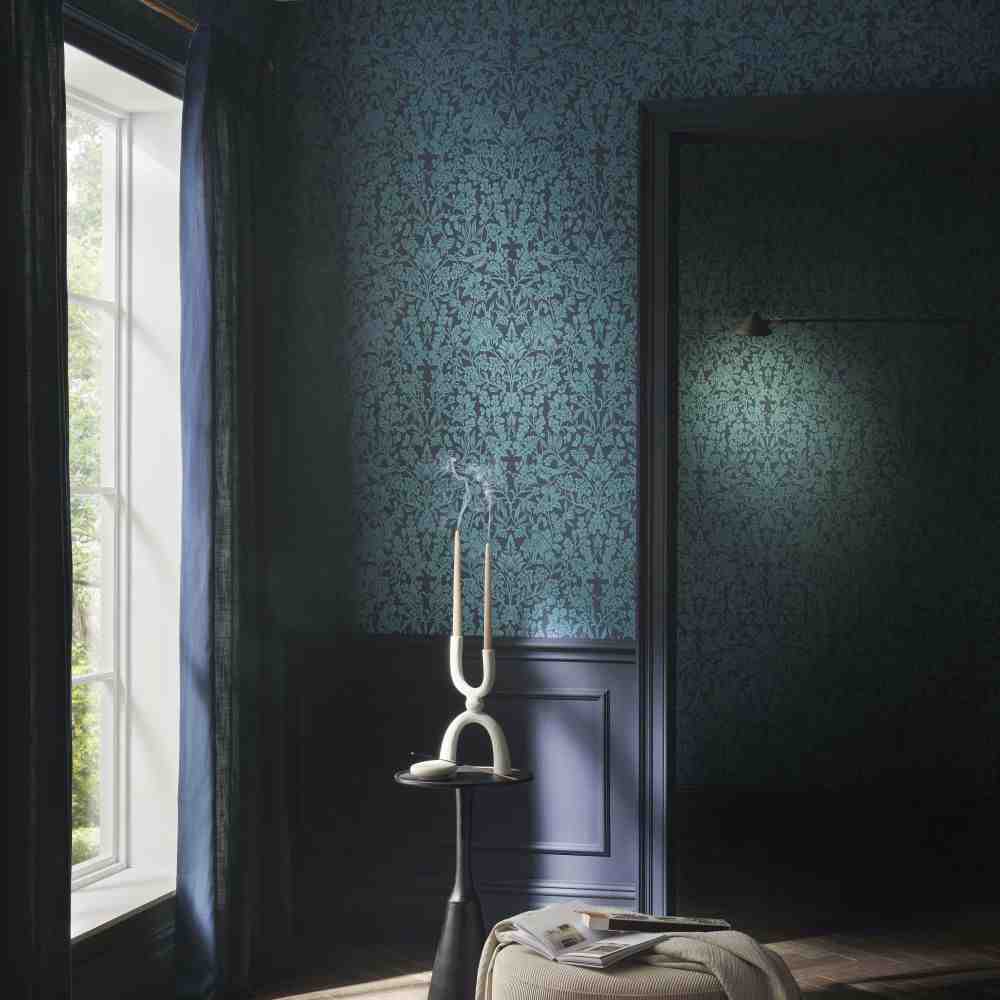 What is Damask Wallpaper and How To Use It